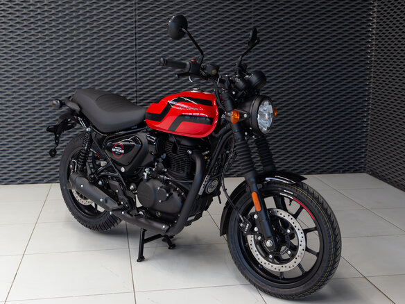 2026 Royal Enfield Hunter, красный, 439000 рублей