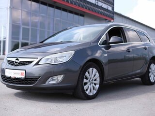 Opel Astra J