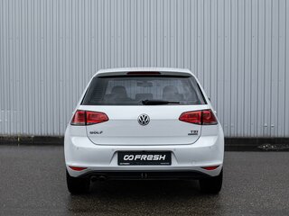 2014 Volkswagen Golf VII, белый, 1390000 рублей, вид 4