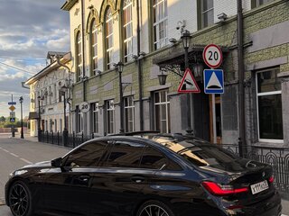 2019 BMW 3 серии 330i VII (G2x), чёрный, 3490000 рублей, вид 1