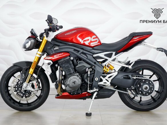 2024 Triumph Speed Triple, красный, 1727000 рублей - вид 1