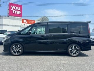 2021 Honda Stepwgn Spada V Рестайлинг, чёрный, 1750606 рублей, вид 3