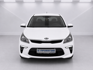 2020 Kia Rio IV, белый, 1570000 рублей, вид 2