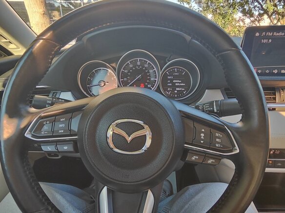 2018 Mazda 6 III (GJ) Рестайлинг 2, красный, 2000000 рублей - вид 3
