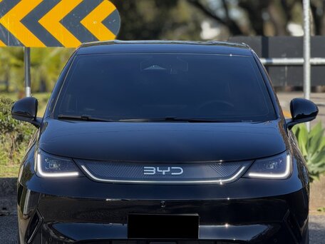 2025 BYD Dolphin 45.12 kWh I Рестайлинг, чёрный, 1750000 рублей, вид 1
