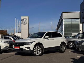 2021 Volkswagen Tiguan II Рестайлинг, белый, 2449000 рублей, вид 3