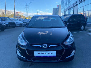2012 Hyundai Solaris I, чёрный, 745000 рублей, вид 2