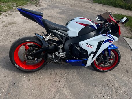 2008 Honda CBR 1000 RR/RA Fireblade, красный, 800000 рублей, вид 3
