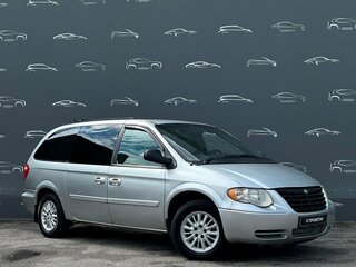 2005 Chrysler Town & Country IV Рестайлинг, серебристый, 473700 рублей, вид 3
