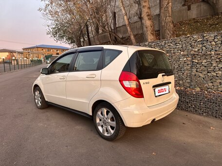 2012 Mercedes-Benz A-Класс 180 II (W169) Рестайлинг, белый, 670000 рублей, вид 3