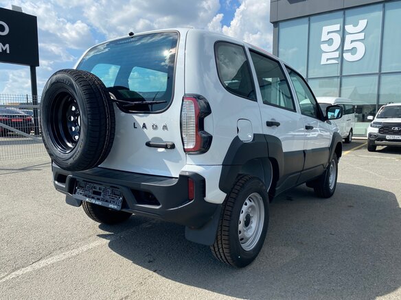 2026 Lada (ВАЗ) Niva Travel I Рестайлинг, белый - вид 6