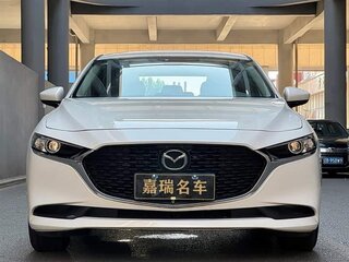 2022 Mazda 3 Axela IV (BP), белый, 1476000 рублей, вид 2