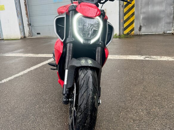 2025 Ducati Diavel V4, красный, 3050000 рублей - вид 4