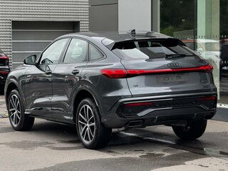 2025 Audi Q5 Sportback TFSI quattro S tronic II (GU), серый, 10890000 рублей, вид 3
