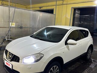 2012 Nissan Qashqai I Рестайлинг, белый, 840000 рублей, вид 1