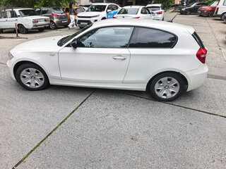 2011 BMW 1 серии 116i I (E81/E82/E87/E88) Рестайлинг, белый, 900000 рублей, вид 4
