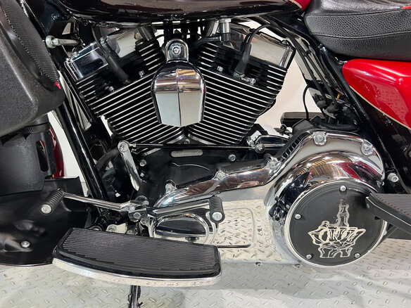 2010 Harley-Davidson Electra Glide, пурпурный, 1200000 рублей - вид 19