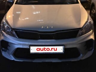 2021 Kia Rio X IV Рестайлинг, серебристый, 1770000 рублей, вид 2