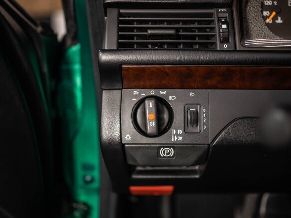 1994 Mercedes-Benz E-Класс 200 I (W124), зелёный, 3890000 рублей - вид 31