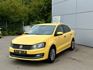 2019 Volkswagen Polo V Рестайлинг, жёлтый, 570000 рублей, вид 1