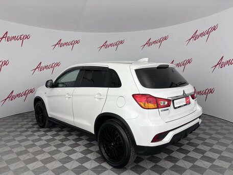 2018 Mitsubishi ASX I Рестайлинг 2, белый, 1395000 рублей, вид 3