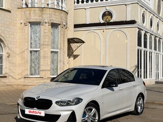 2021 BMW 1 серии 120i III (F52) Рестайлинг, серый, 2450000 рублей, вид 5