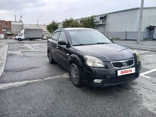 2010 Kia Rio II Рестайлинг, чёрный, 360000 рублей, вид 2
