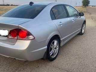 2008 Honda Civic VIII, серебристый, 580000 рублей, вид 5