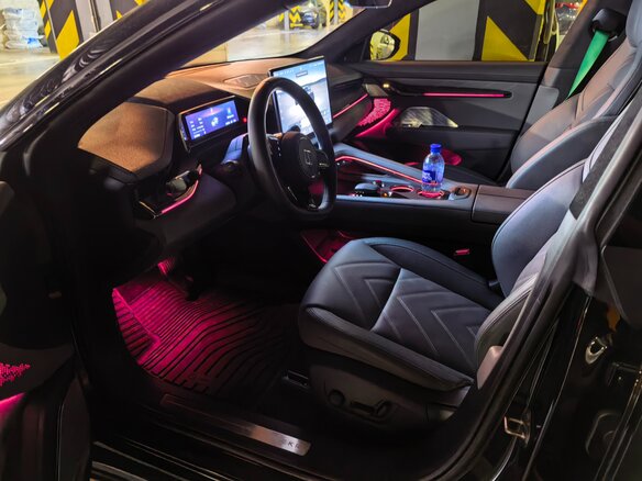 2023 Zeekr 001 100 kWh I, чёрный, 5790000 рублей - вид 7