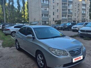 2011 Hyundai Elantra IV (HD), серебристый, 650000 рублей, вид 3