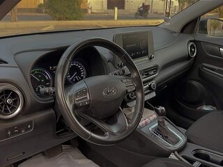 2023 Hyundai Kona I Рестайлинг, серый, 2230000 рублей, вид 5