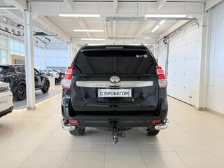 2017 Toyota Land Cruiser Prado 6-speed 150 Series Рестайлинг 1, чёрный, 4999900 рублей, вид 5