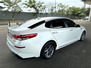 2018 Kia K5 II, чёрный, 1550066 рублей, вид 5