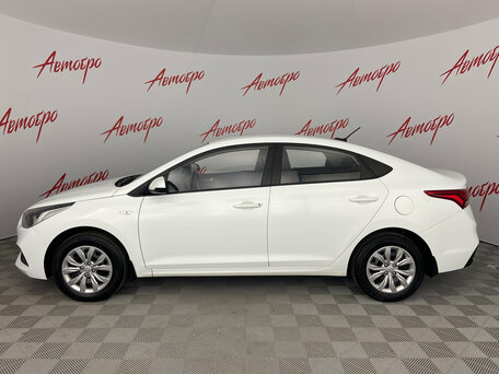 2017 Hyundai Solaris II, белый, 1115000 рублей, вид 2