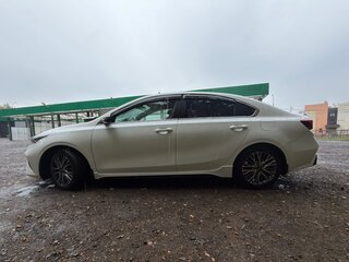 2021 Kia Cerato IV Рестайлинг, белый, 2090000 рублей, вид 5