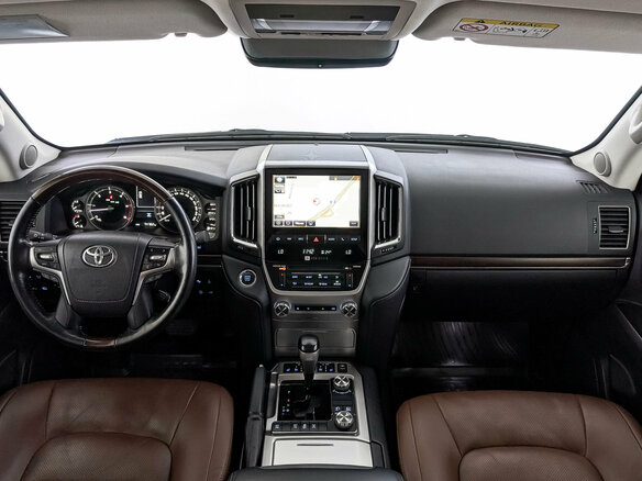 2016 Toyota Land Cruiser 200 Series Рестайлинг 2, белый - вид 14
