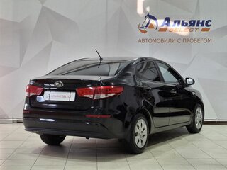 2015 Kia Rio III Рестайлинг, чёрный, 968000 рублей, вид 3