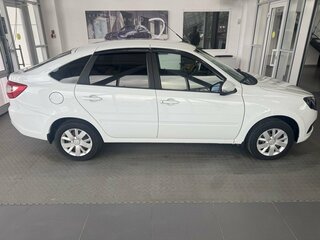 2023 Lada (ВАЗ) Granta I Рестайлинг, белый, 799000 рублей, вид 4