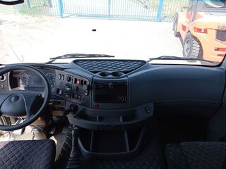 2017 КамАЗ 5490, серый, 1620000 рублей, вид 5