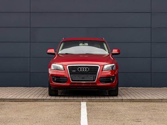 2010 Audi Q5 I (8R), красный, 1395000 рублей - вид 1