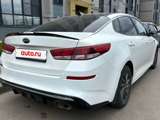 2019 Kia Optima IV Рестайлинг, белый, 1020000 рублей, вид 3