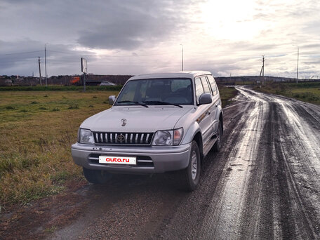 1997 Toyota Land Cruiser Prado 90 Series, белый, 680000 рублей, вид 3