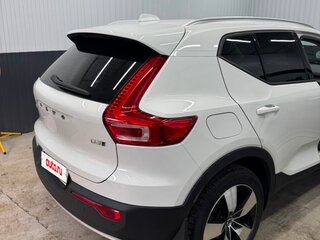 2018 Volvo XC40 I, белый, 2800000 рублей, вид 2