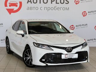 2020 Toyota Camry VIII (XV70), белый, 2165000 рублей, вид 1