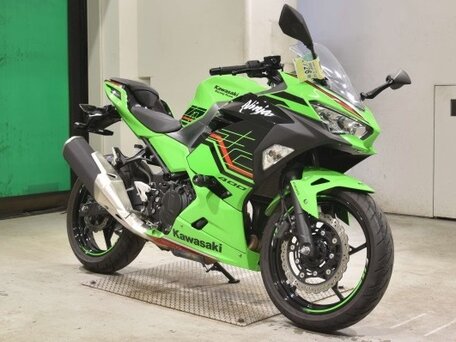 2024 Kawasaki Ninja 400, зелёный, 685000 рублей, вид 1