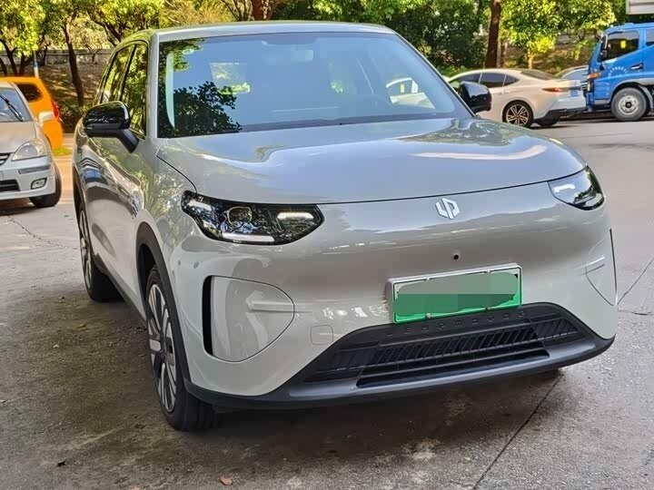 Открыть фотографии: Leapmotor A10