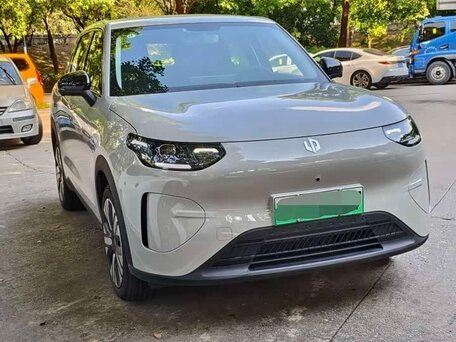 Leapmotor A10