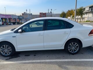 2019 Volkswagen Polo V Рестайлинг, белый, 1290000 рублей, вид 2