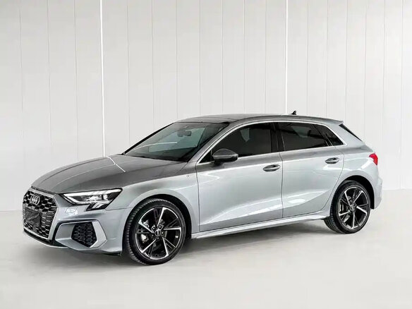 2023 Audi A3 Sportback 35 TFSI IV (8Y), серебристый, 2356560 рублей - вид 7