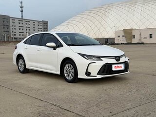 2023 Toyota Corolla XII (E210) Рестайлинг, белый, 1599000 рублей, вид 2